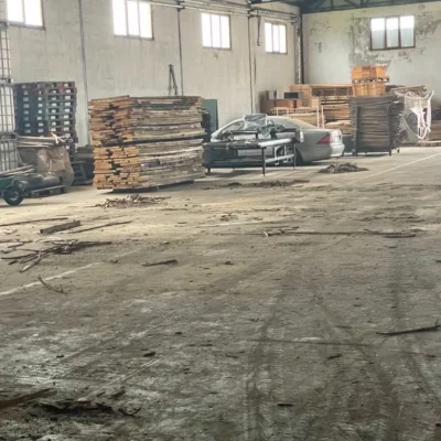 Hala industriala !